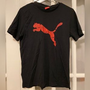 🦋 2/$20 Puma cotton t-shirt with graphic logo